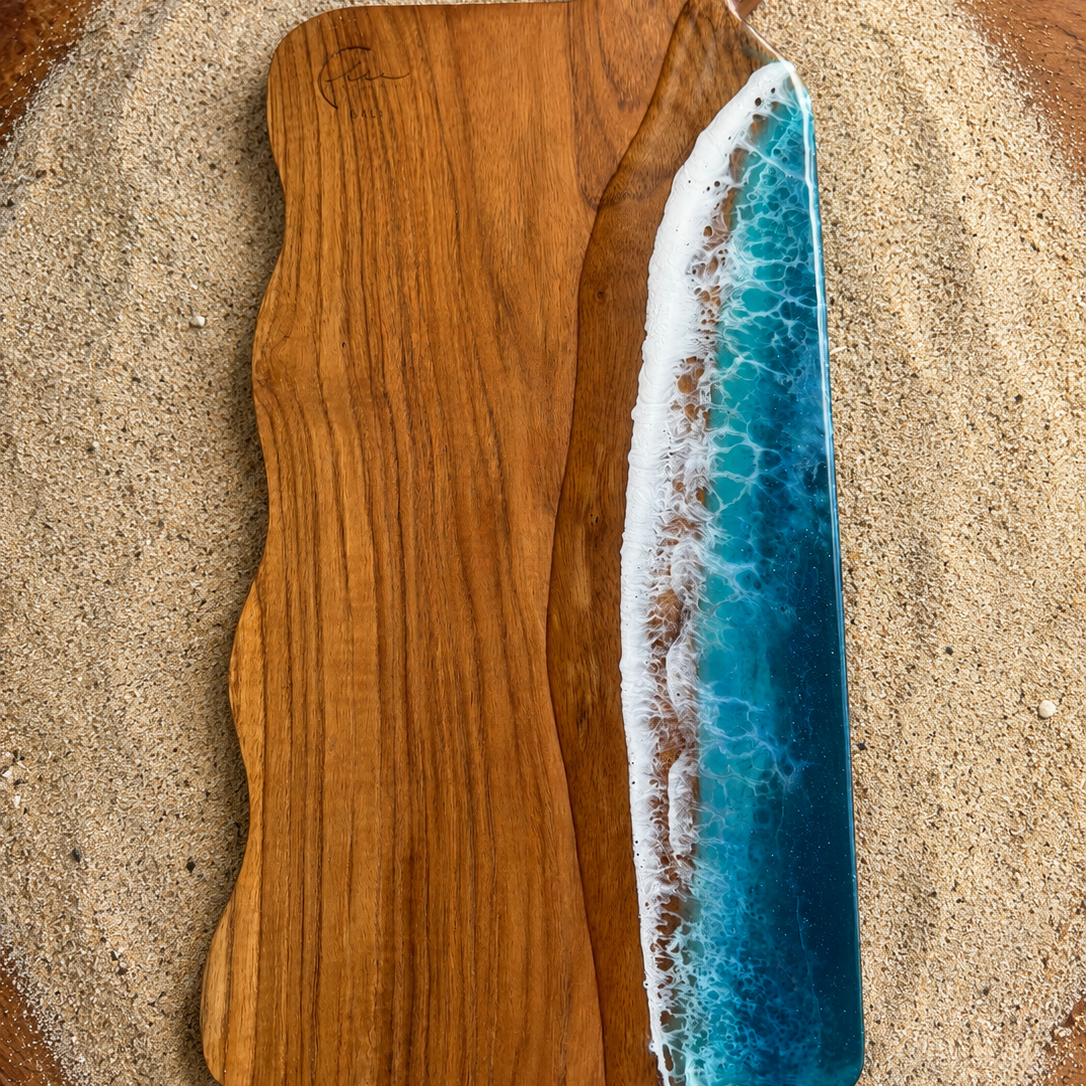 Wave Cutting Board Large