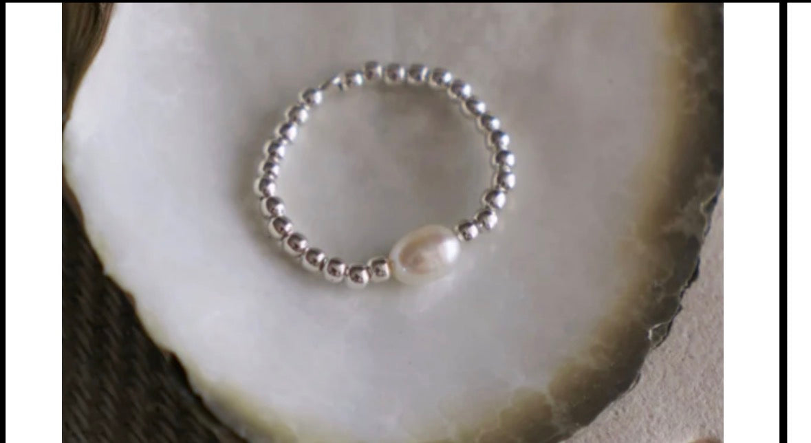 Pearl Naked Elastic Rings