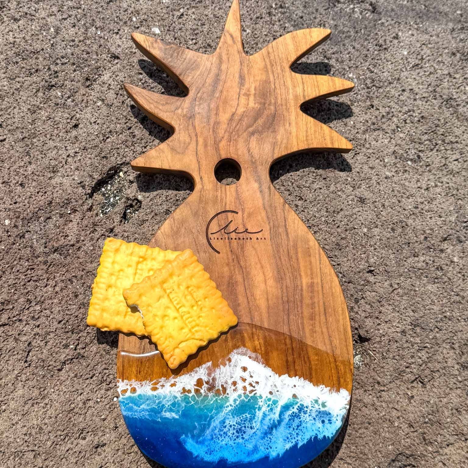 Pinapple Cutting Board