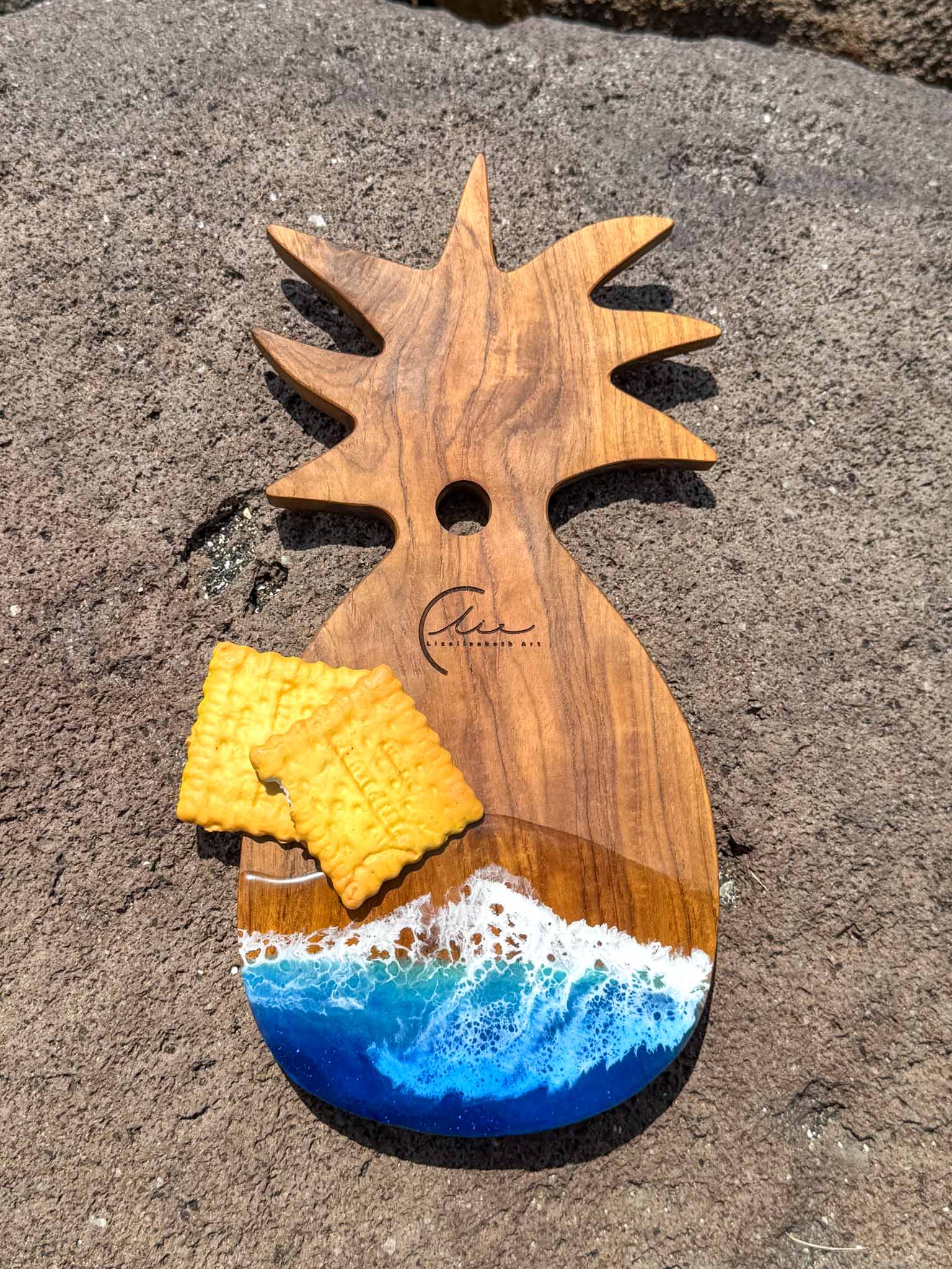 Pinapple Cutting Board